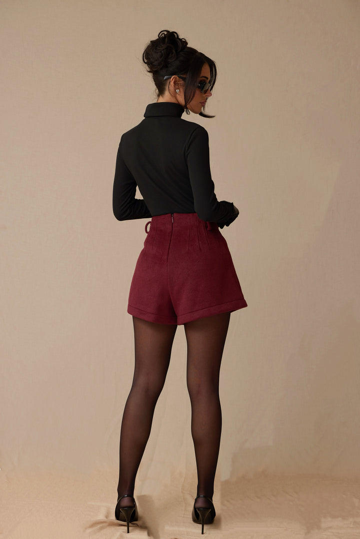 IVY SHORT