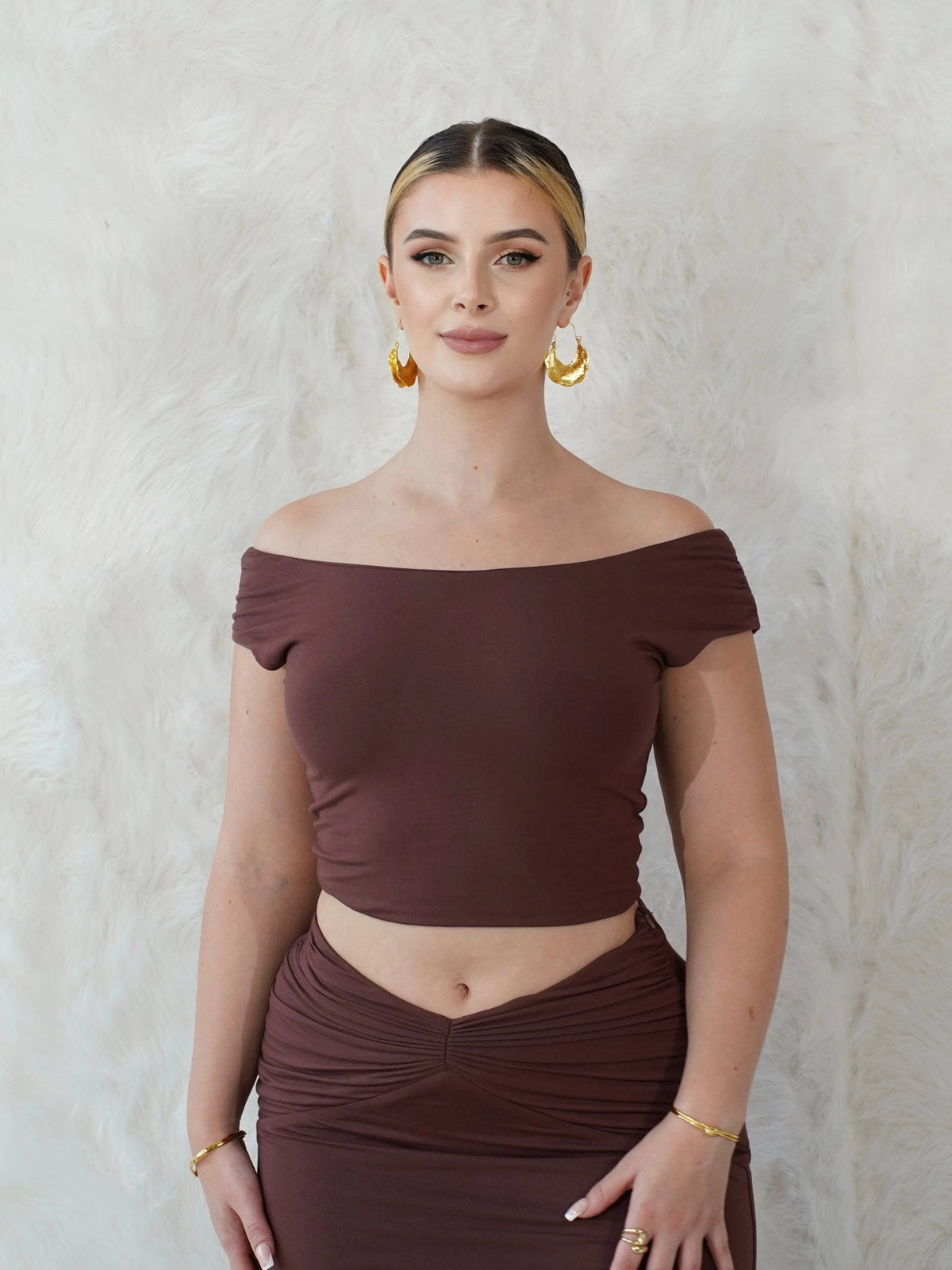 Elara Top 16, Brown