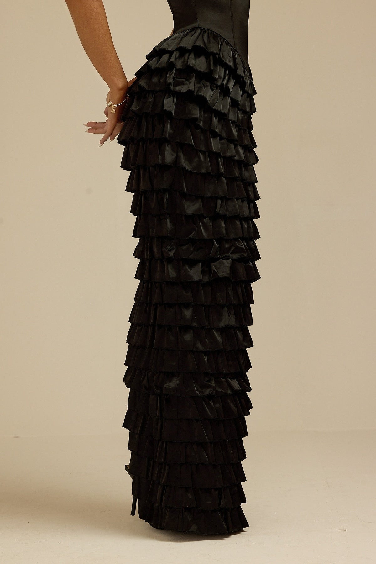 Lorrie- Sleeveless Ruffled Maxi Dress Black Fabslay
